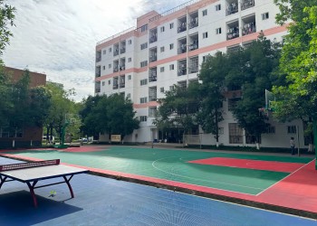 单招集训学校操场